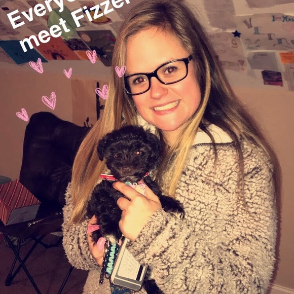 Meet your Posher, Elise - Picture 1 of 1